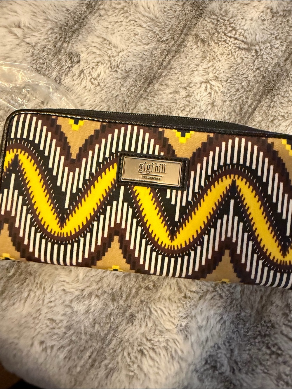 NWT Gigi Hill Geometric Print Zip Around Wallet Black Yellow
